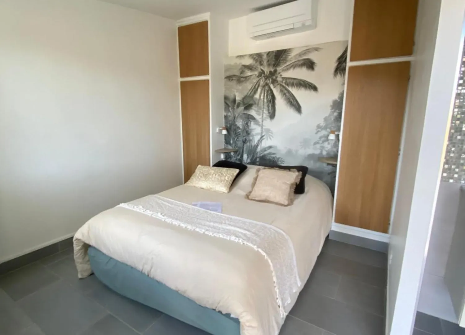 La Belle Vue Hotel Cuers Guest house