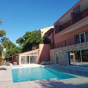 Du Lingousto Hotel